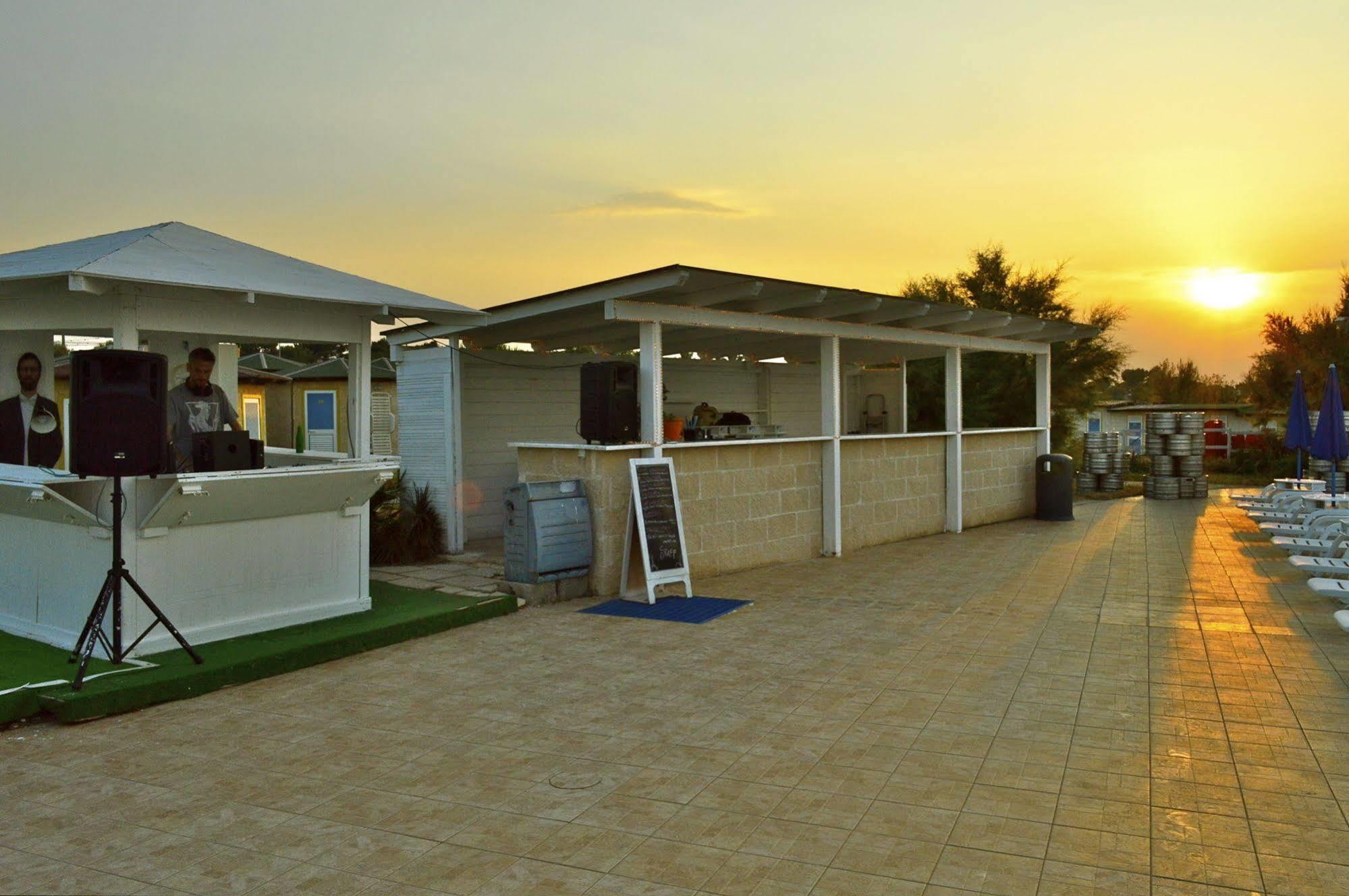 Villaggio San Giovanni San Giorgio Ionico Bagian luar foto