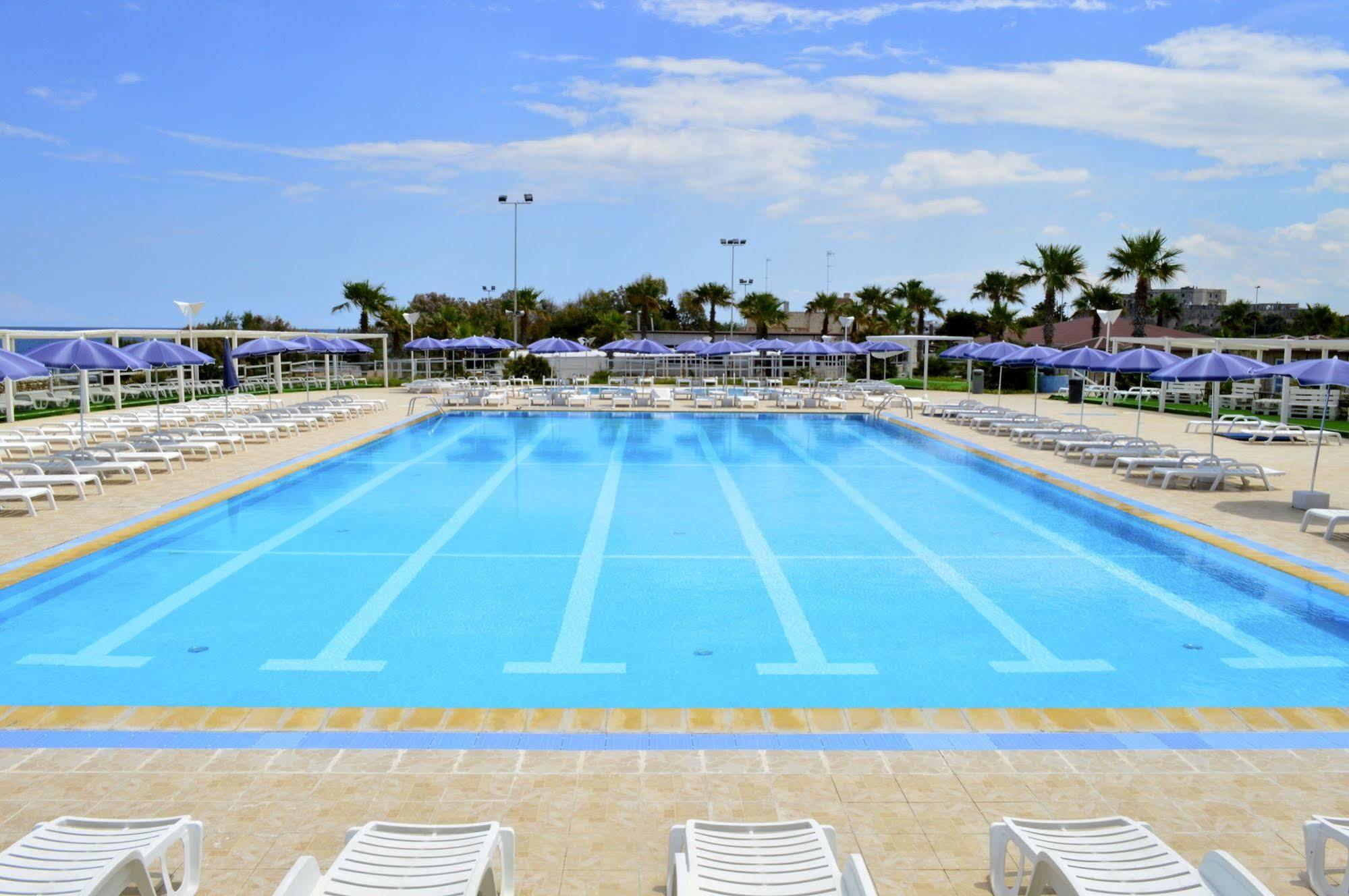 Villaggio San Giovanni San Giorgio Ionico Bagian luar foto